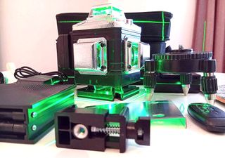 Nivel Láser + tripode Professional 16lineas 360° 