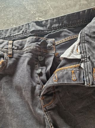 Vaqueros negros hombre - L/42-44/52-54
2x15€