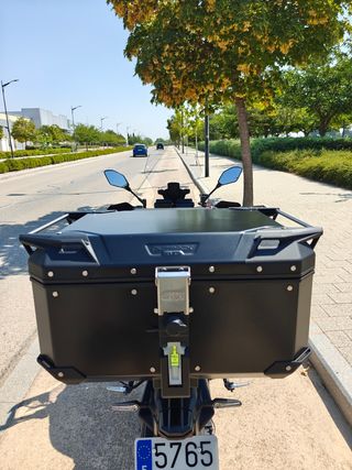 Yamaha Tracer 9 azul mate 