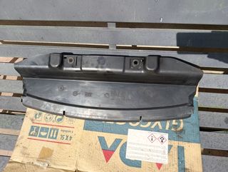 Moldura radiador BMW E87