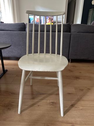 2 Sillas vintage blanca de madera