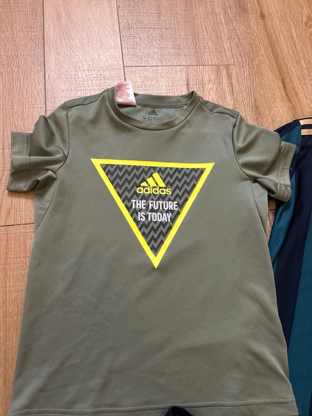Conjunto Adidas niño - camiseta y shorts 