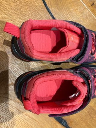 Zapatillas trekking / bambas niña nº 34