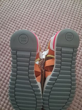 Sandalias Gioseppo nuevas,con etiqueta 