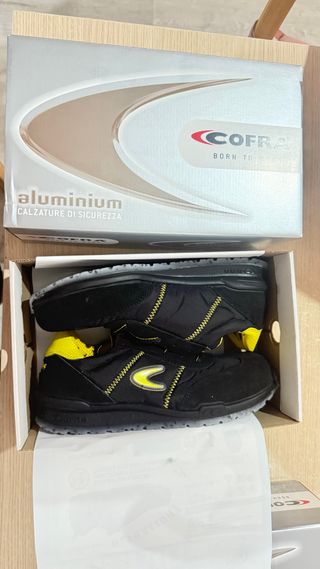 Zapatos seguridad COFRA - negros y amarillos