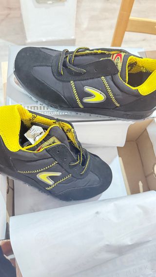 Zapatos seguridad COFRA - negros y amarillos