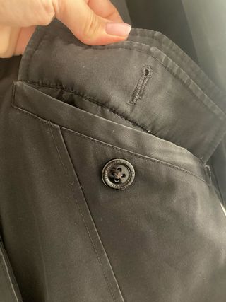 Piumino nero donna con cappuccio in pelliccia 