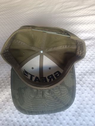 Gorra GREAT I AM  camuflaje verde