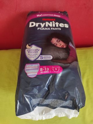 2 paquetes de pañales Huggies DryNites 8-13 años