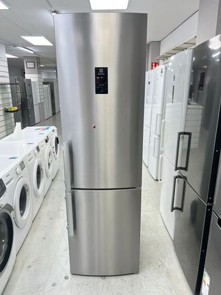 Nevera Electrolux - Acero inoxidable
