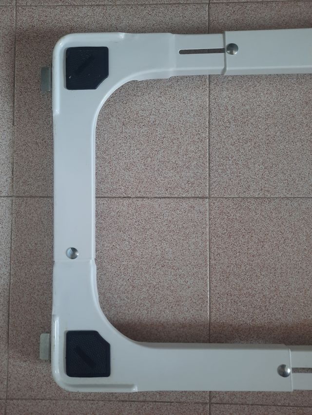 Base lavadora-secadora, cocina, frigorífico pequeñ