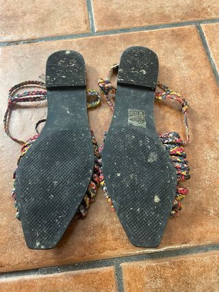 Sandalias planas multicolor