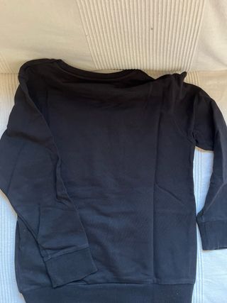 Sudadera negra niño Maison Naturel
Talla 7/8 ( 128