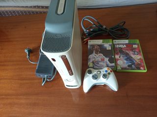 Xbox 360 60GB blanca + juegos
