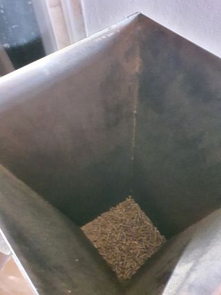 Estufa pellet, almendra. 