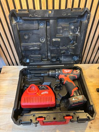Taladro Milwaukee M12 BPD
