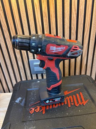Taladro Milwaukee M12 BPD