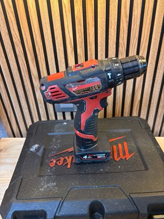 Taladro Milwaukee M12 BPD