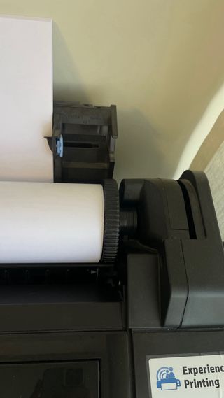 Impresora HP Designjet T120 -con pedestal incluido
