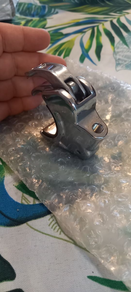 Sgancio rapido parabrezza Harley Davidson