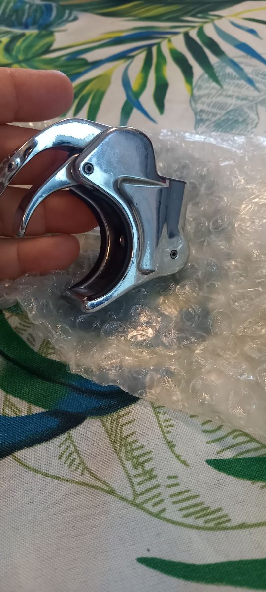 Sgancio rapido parabrezza Harley Davidson