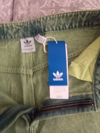 Adidas DNIM CAPRI Shorts - talla M