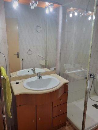 Mueble lavabo baño - Madera con espejo y luces
