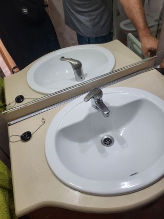 Mueble lavabo baño - Madera con espejo y luces