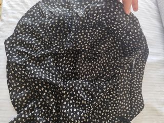 Falda negra flores - volantes