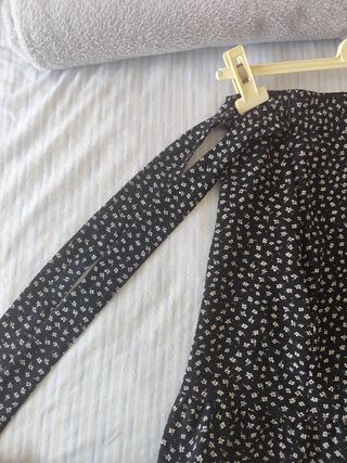Falda negra flores - volantes