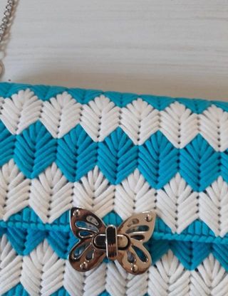 Borsetta uncinetto turchese