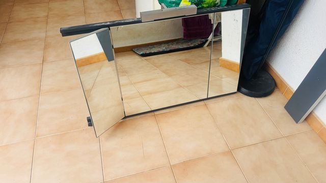 Espejo de tres hojas con luz - tocador