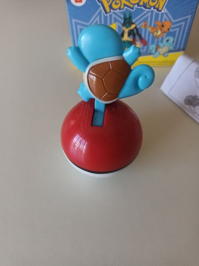 Squirtle Pokébola Happy Meal Japón