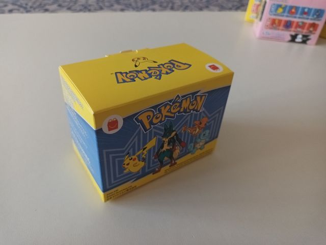 Squirtle Pokébola Happy Meal Japón