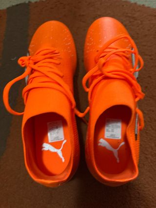 Botas Puma Fútbol Naranja
