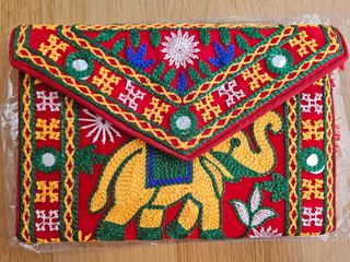 Bolso bandolera bordado hindú