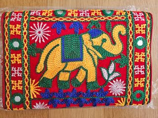 Bolso bandolera bordado hindú