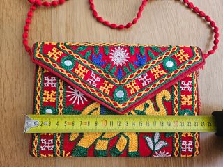 Bolso bandolera bordado hindú