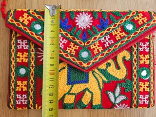 Bolso bandolera bordado hindú