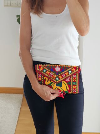 Bolso bandolera bordado hindú