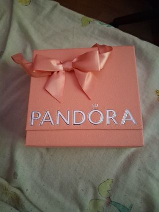 Anillo de Pandora rosa