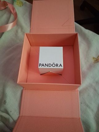 Anillo de Pandora rosa