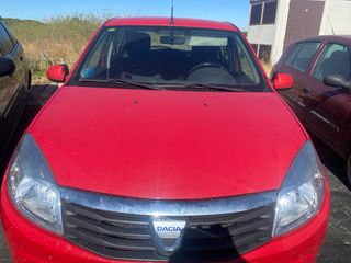 Dacia Logan 2008: Piezas Interiores