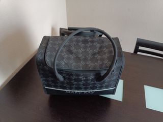 Set x2 Mary Kay: Trolley & Neceser