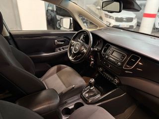 KIA Carens 2016