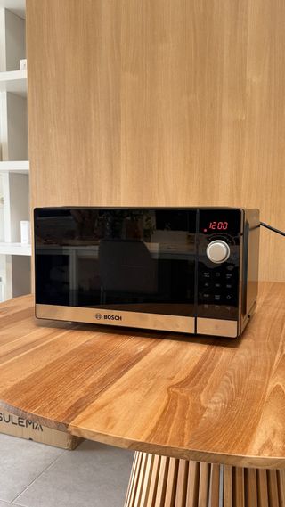 Microondas BOSCH FEL023MS2