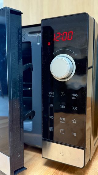 Microondas BOSCH FEL023MS2