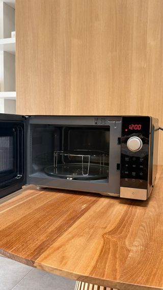 Microondas BOSCH FEL023MS2
