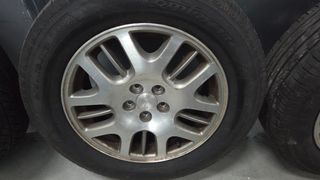 Llantas Subaru Legacy 215/60 R16
