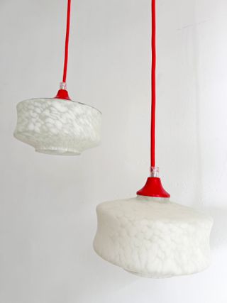  LAMPADE DA SOFFITTO IN VETRO BIANCO, ANNI '70